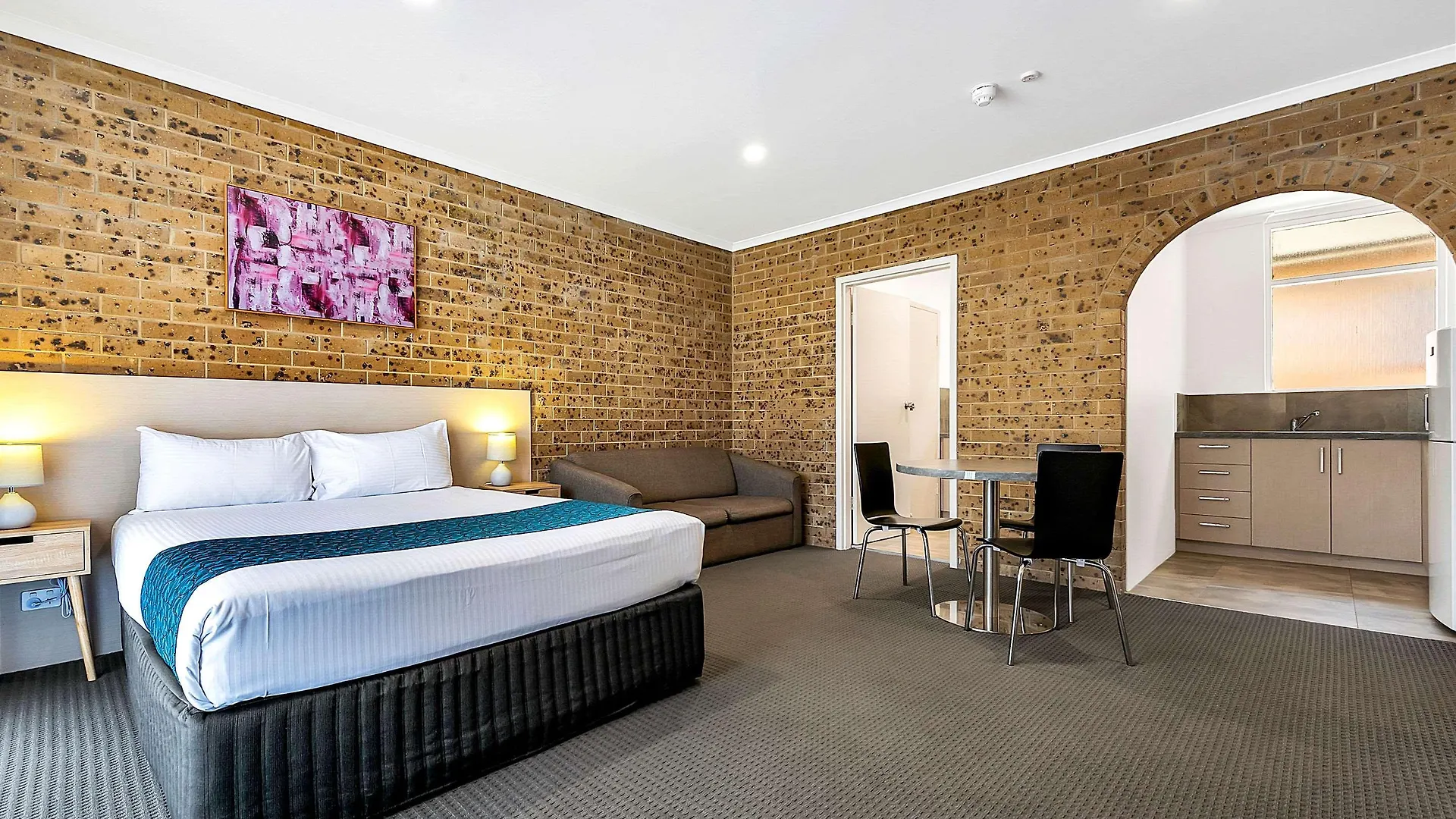 Hotel Comfort Inn & Suites Manhattan Adelaide