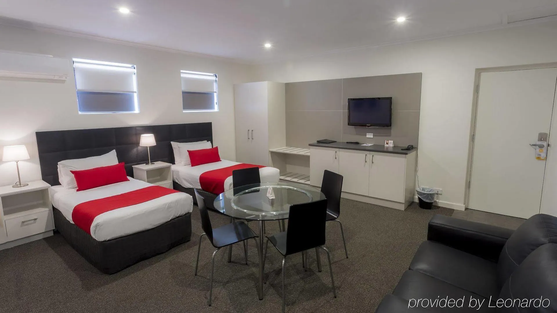 Comfort Inn & Suites Manhattan Adelaida